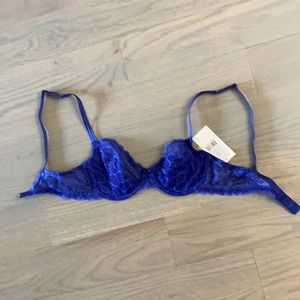 Chantelle bra